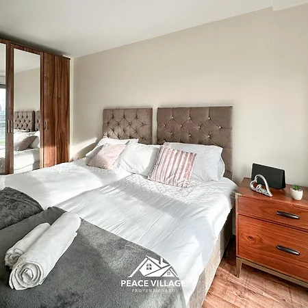 Ashton Co-Living - Private Room Self-Cater Manchester Extérieur photo